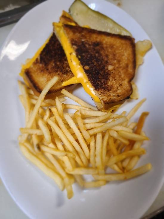 Order Kids Grilled Cheese food online from Cowboy Cafe store, Arlington on bringmethat.com