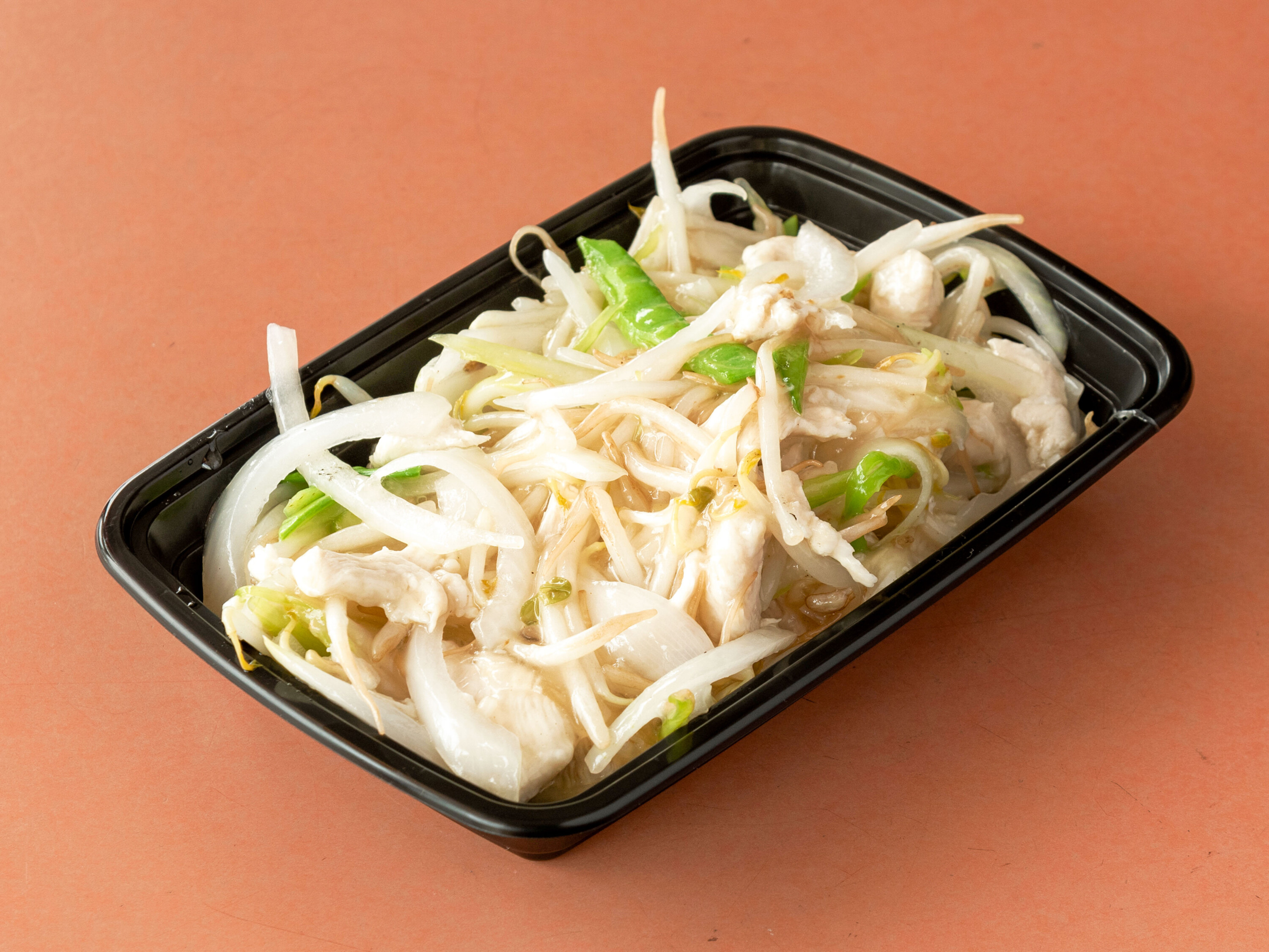 Order Chicken Chow Mein food online from May S Cafe Chinese Food store, Medford on bringmethat.com