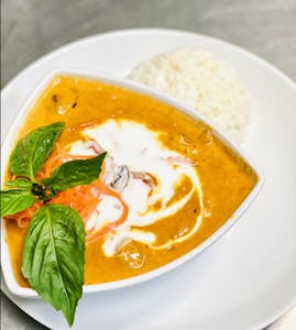 Order Panang Curry food online from Noodle Wave store, Dallas on bringmethat.com