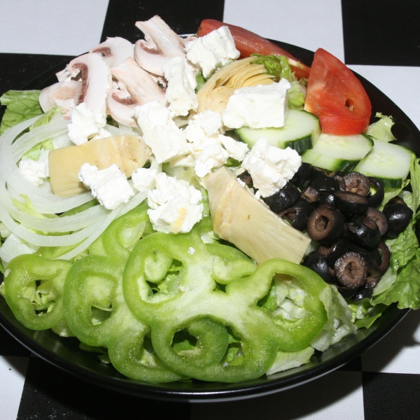Order Greek Salad food online from Fratelli's NY Pizza store, Los Angeles on bringmethat.com