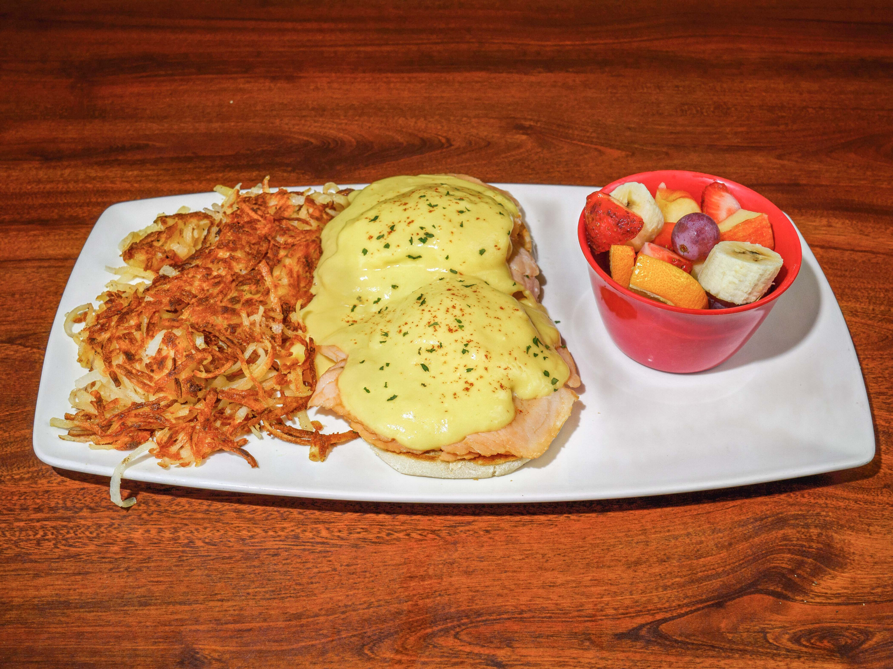 Order Smoked Salmon Benedict food online from Bacon's Bistro and Cafe store, Hurst on bringmethat.com