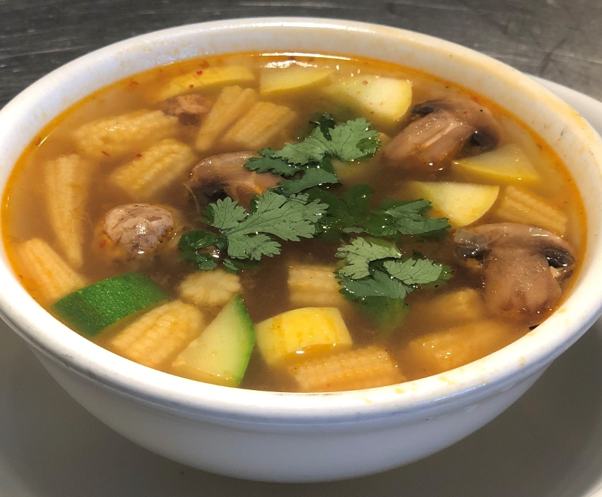 Order Tom Yum Soup food online from Family Thais Asian Bistro store, Dallas on bringmethat.com