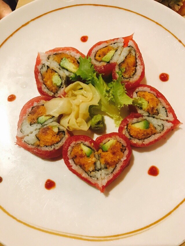 Order Sweet Heart Special Roll food online from Ichiban Japanese Sushi Bar & Grill store, Peachtree City on bringmethat.com