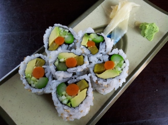 Order R3. Vegetable Roll food online from 88 Chinese & Sushi Sherman Oaks store, Van Nuys on bringmethat.com