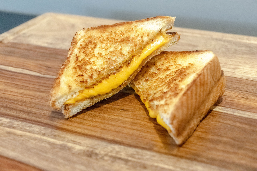 Order Grilled Cheese food online from US Cafe Smyrna store, Smyrna on bringmethat.com