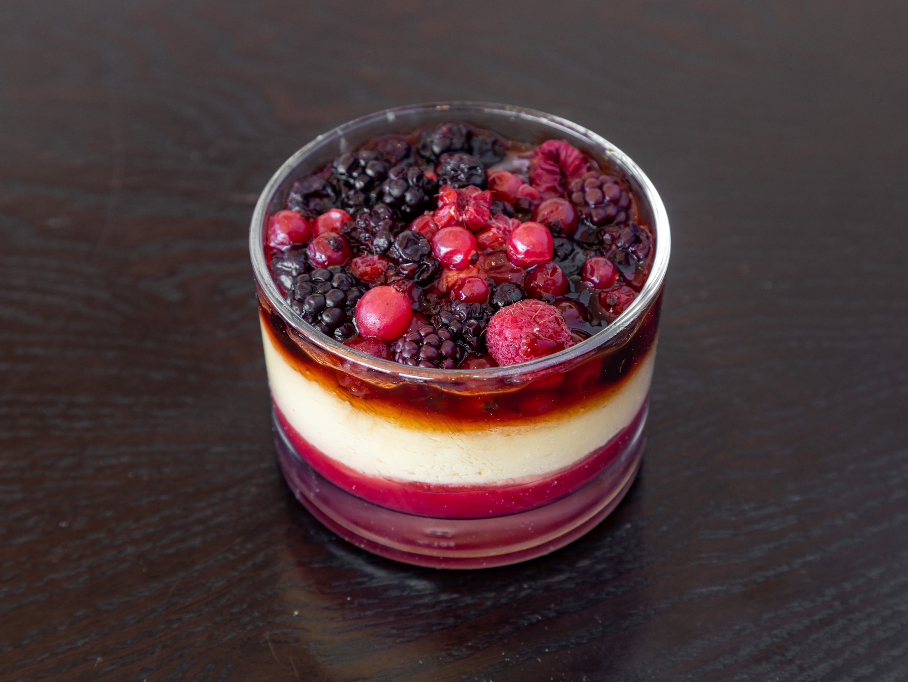 Order Creme Brulee and Berries food online from Pizza Bene store, Wayne on bringmethat.com