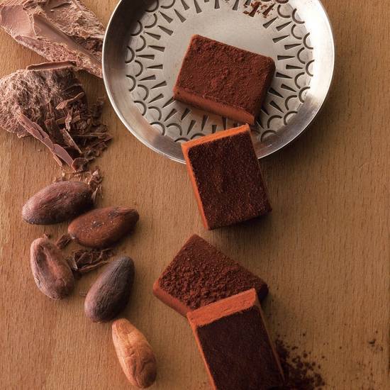 Order Nama Chocolate "Mild Cacao" food online from Royce Chocolate store, Torrance on bringmethat.com