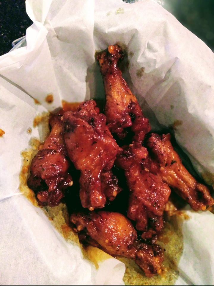 Order 10 Pieces Chicken Wings food online from Reign Restaurant And Bar store, Salisbury on bringmethat.com