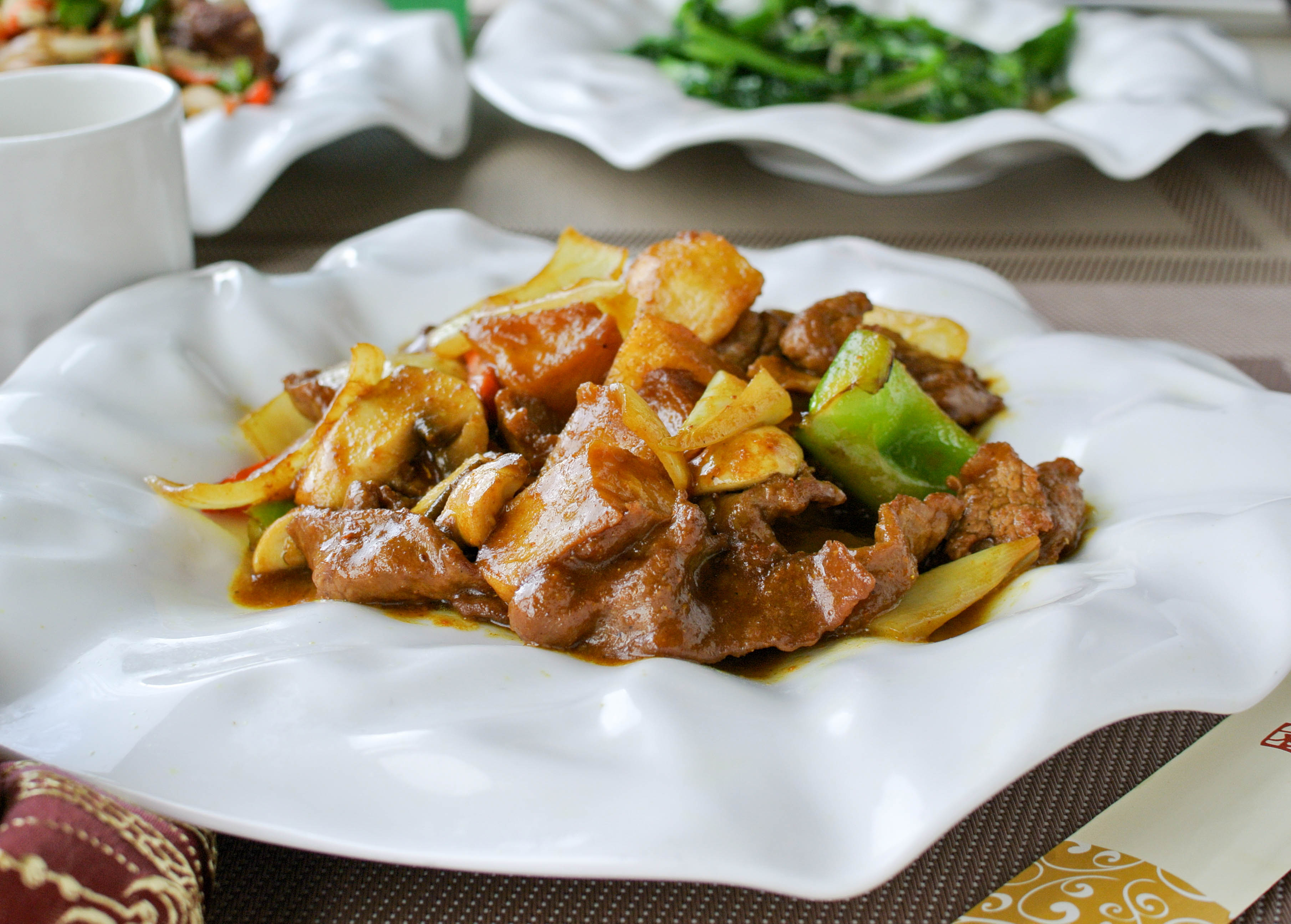 Order Curry Beef or Lamb 咖喱牛/羊 food online from Fey Restaurant store, Menlo Park on bringmethat.com
