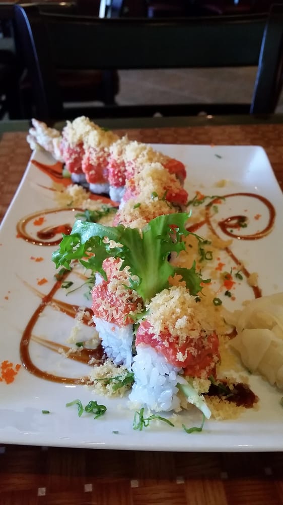 Order S13. Red Dragon Maki food online from Yiku Sushi store, Gaithersburg on bringmethat.com