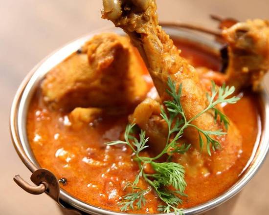 Order Balti Chicken food online from Rasoi Fusion Indian Cuisine store, Roswell on bringmethat.com