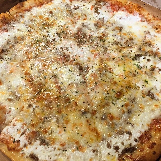 Order Lasagna Pizza food online from Primavera Pizza store, Matthews on bringmethat.com