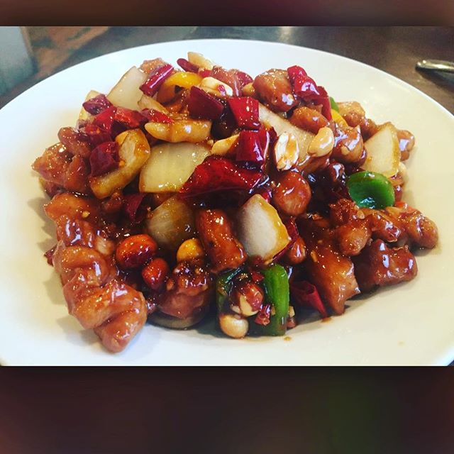 Order C3. Kung Pao Chicken food online from Jin's Cafe-Asian Cuisine store, Houston on bringmethat.com