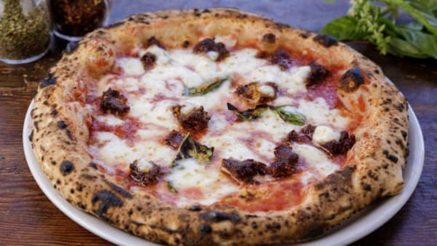 Order Diavola Pizza food online from Centro Pizza store, Burlingame on bringmethat.com