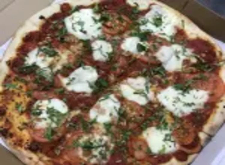 Order Caprese Pizza - Small 10'' (4 Slices) food online from Fat Tomato Pizza store, Harbor City on bringmethat.com