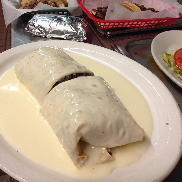 Order Burrito Suizo food online from Carniceria Tapatia store, Gainesville on bringmethat.com