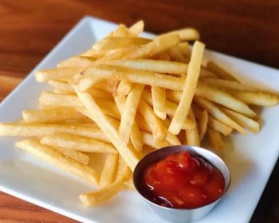 Order Shoestring French Fries food online from Sedona Taphouse store, Midlothian on bringmethat.com