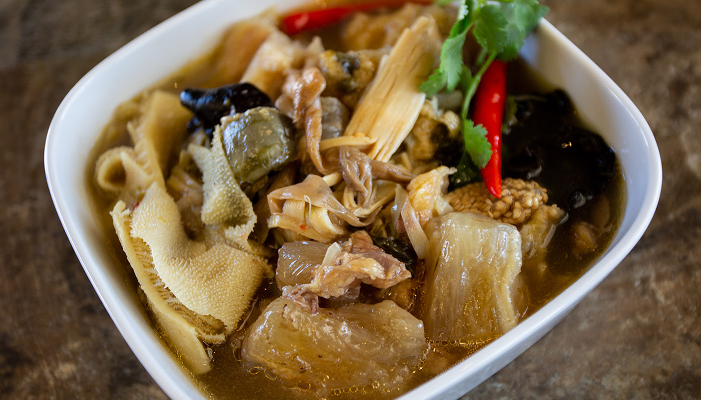 Order Beef Tendon Soup food online from Malee Kitchen store, Fresno on bringmethat.com