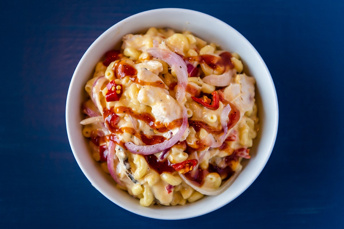 Order BBQ MAC & CHEESE food online from Twisted Mac store, Irvine on bringmethat.com