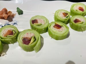 Order Big Dave Roll food online from Jade Garden store, Lawrence on bringmethat.com