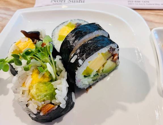 Order Futo maki food online from Nori Sushi store, Federal Way on bringmethat.com