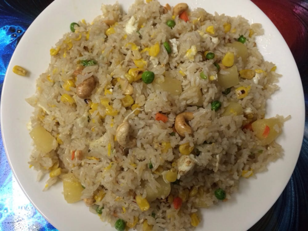 Order 12. Pineapple Fried Rice food online from Thai-Nese Fusion store, Lyndhurst on bringmethat.com