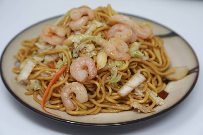 Order D21S. Shrimp Lo Mein Dinner 蝦撈麵套餐 food online from Uncle Chen's Chinese Restaurant store, State College on bringmethat.com