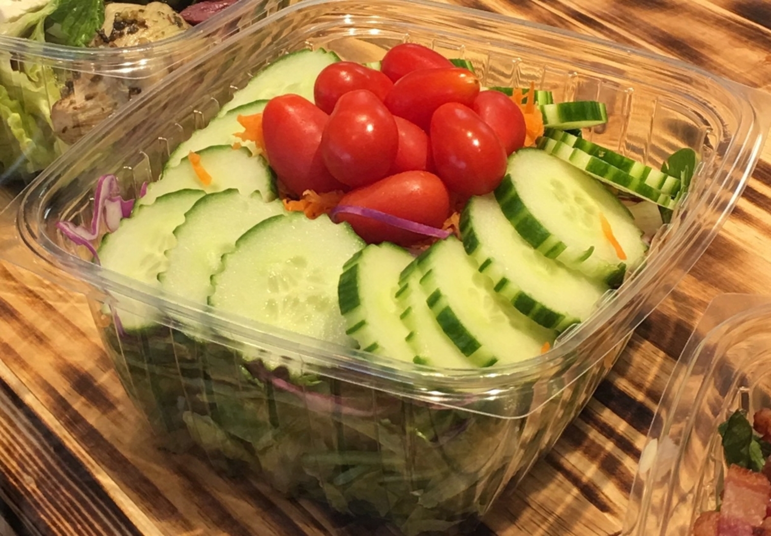 Order Garden Salad food online from Rize Pizza store, West Chester on bringmethat.com