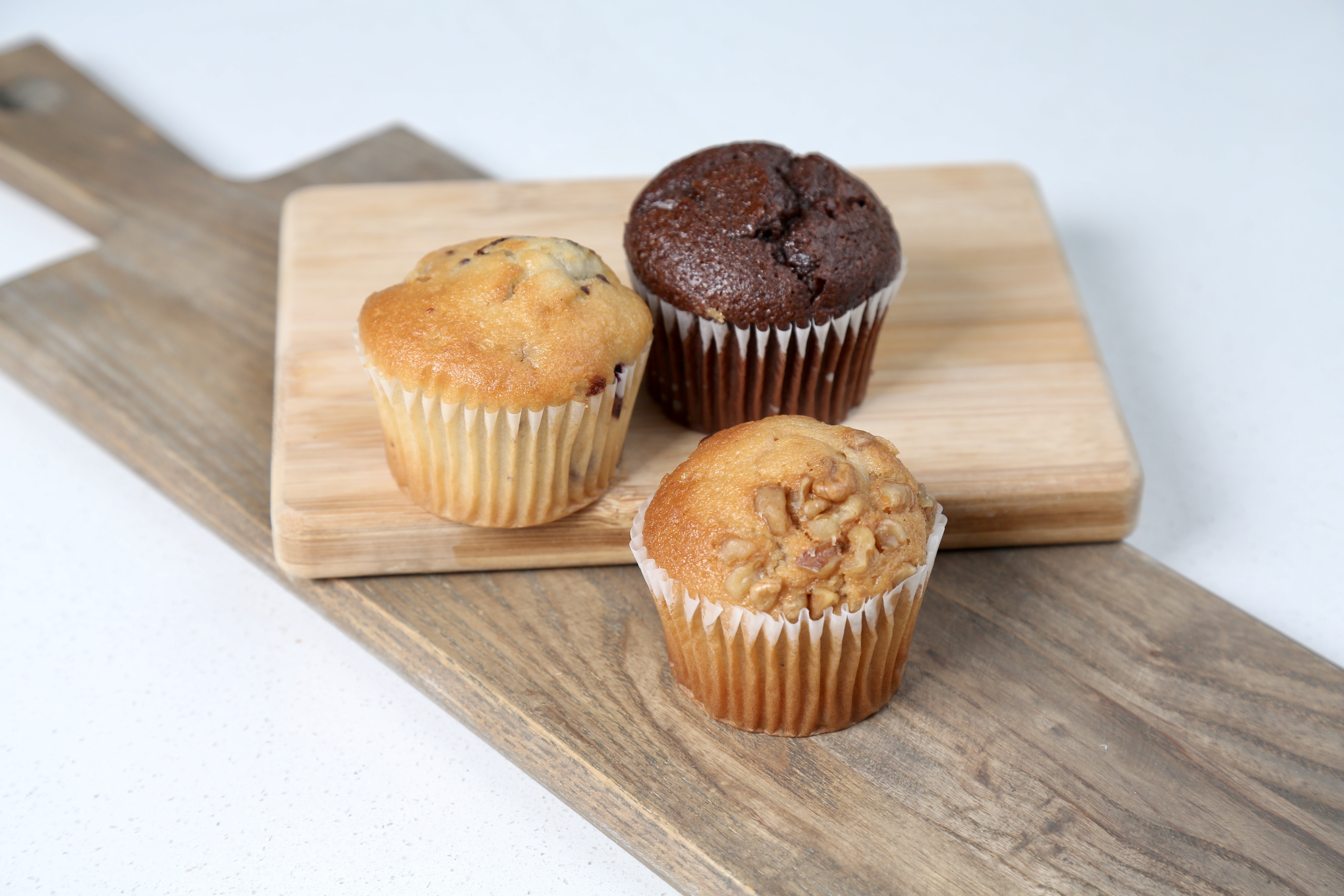 Order Blueberry Muffin food online from Jones Coffee store, Pomona on bringmethat.com