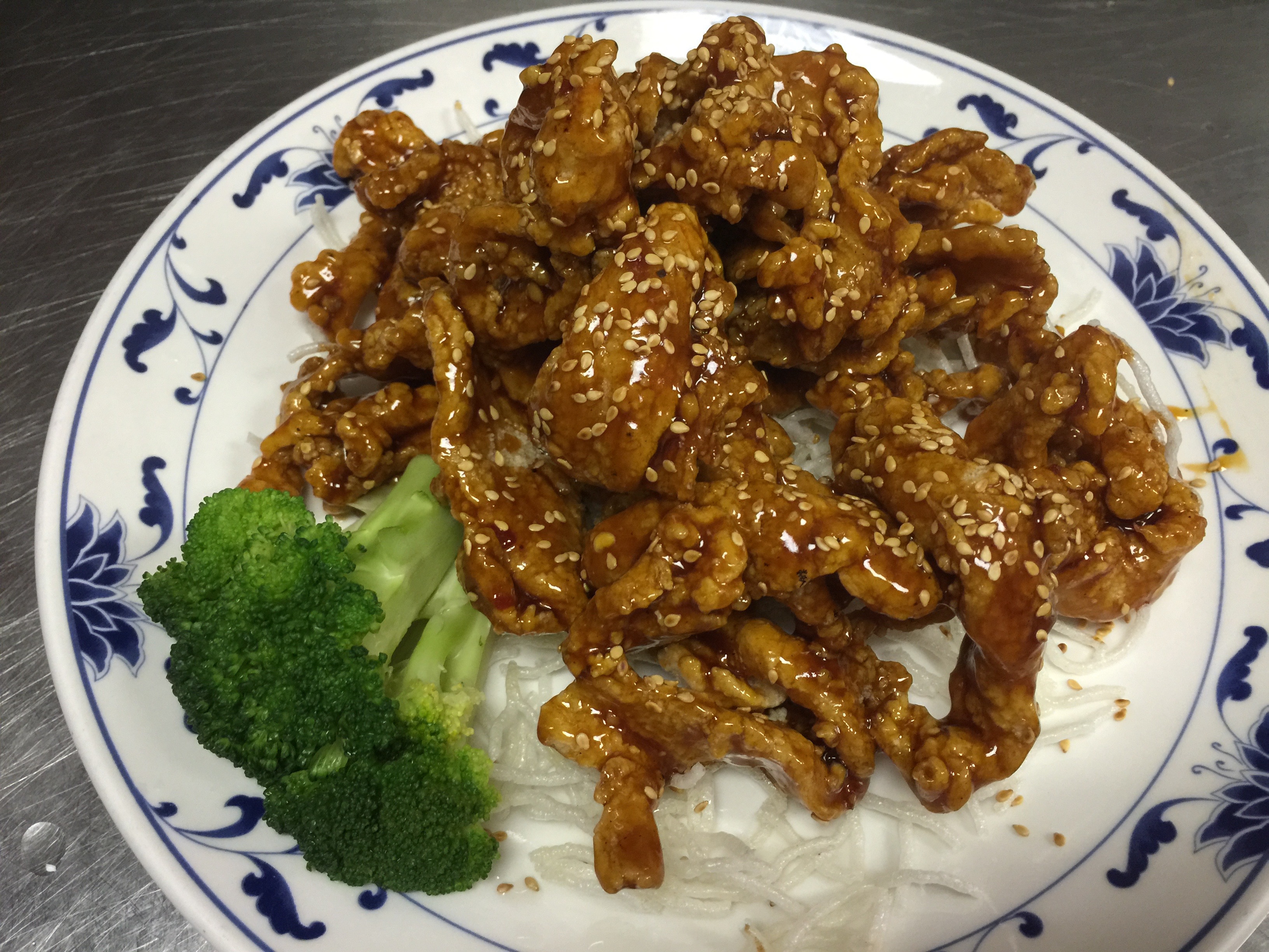 Order 53. Sesame Chicken food online from Mayflower Chinese store, Capitola on bringmethat.com