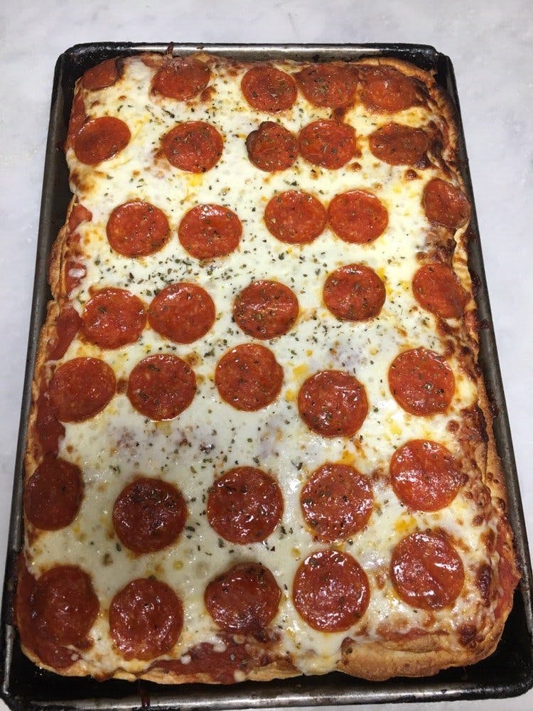 Order Sicilian Pepperoni Pizza - Pizza food online from Pizza Town store, Newark on bringmethat.com
